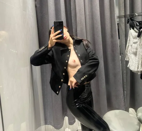 Thumbnail MirrorSelfie: Is This the Look to Go for? by meledylove