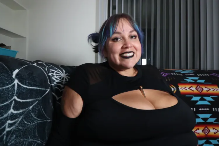Thumbnail Goth Princess of Neon Dreams: Anomalee-spectre's Story