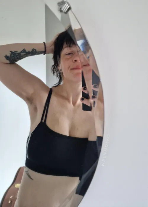 Thumbnail mistermissus86 After-Work Surprise: 'Hairy and Sweaty After Working Out'
