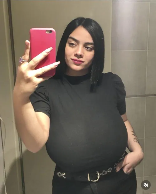 Thumbnail Everyday Struggles: Jajajachilo's Insights | 2busty2hide