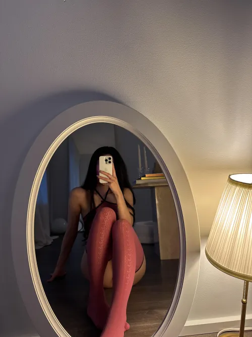 Thumbnail daisylunadal's Apology: 'Sorry I Think My Legs Got in the Way'