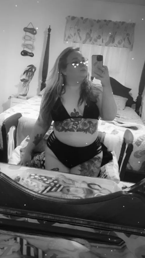 Thumbnail Reminiscing Bikini Days: Embracing Curves by wickedfiasco