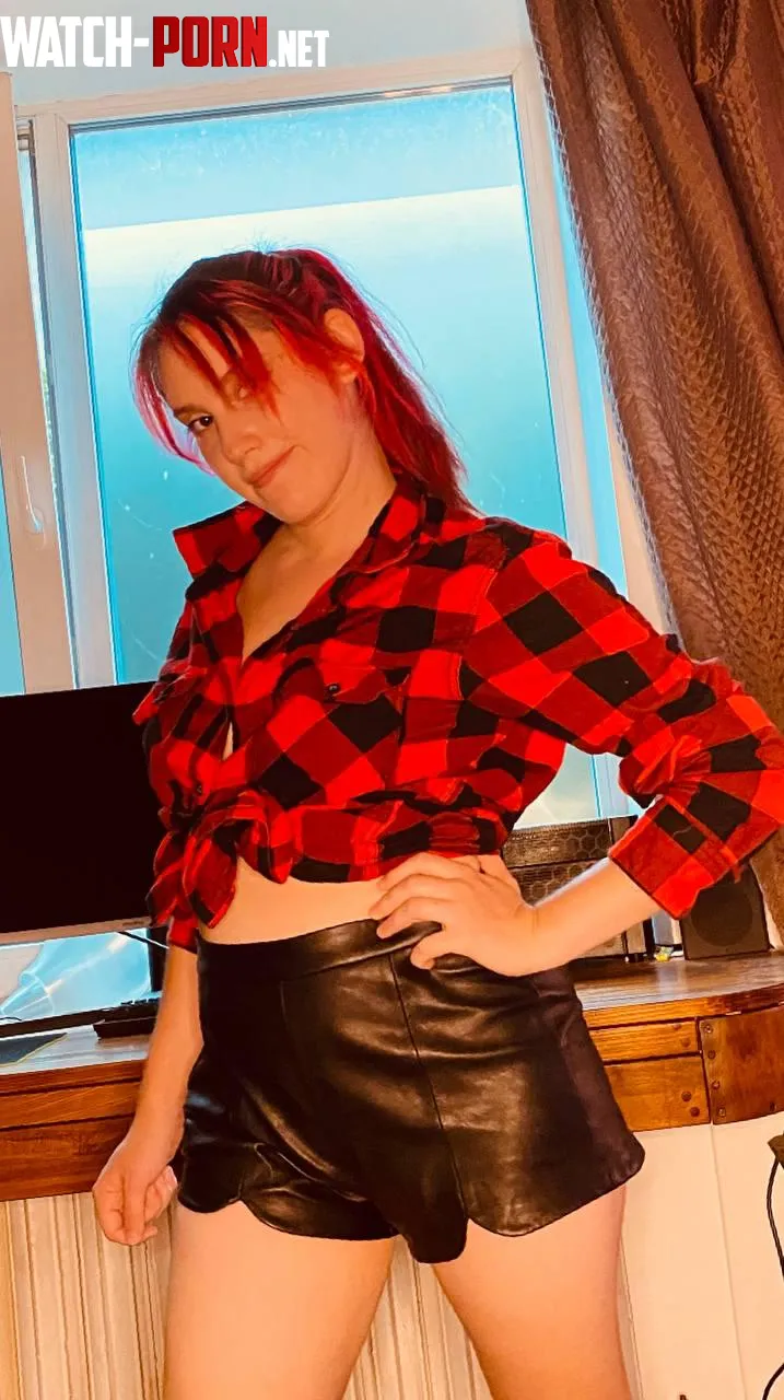 These leather pants are very comfortable by NaughtyDreamGoddess