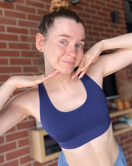 Thumbnail Gym Time Fashion: Angelfrom_Sky's Croptopgirls Journey