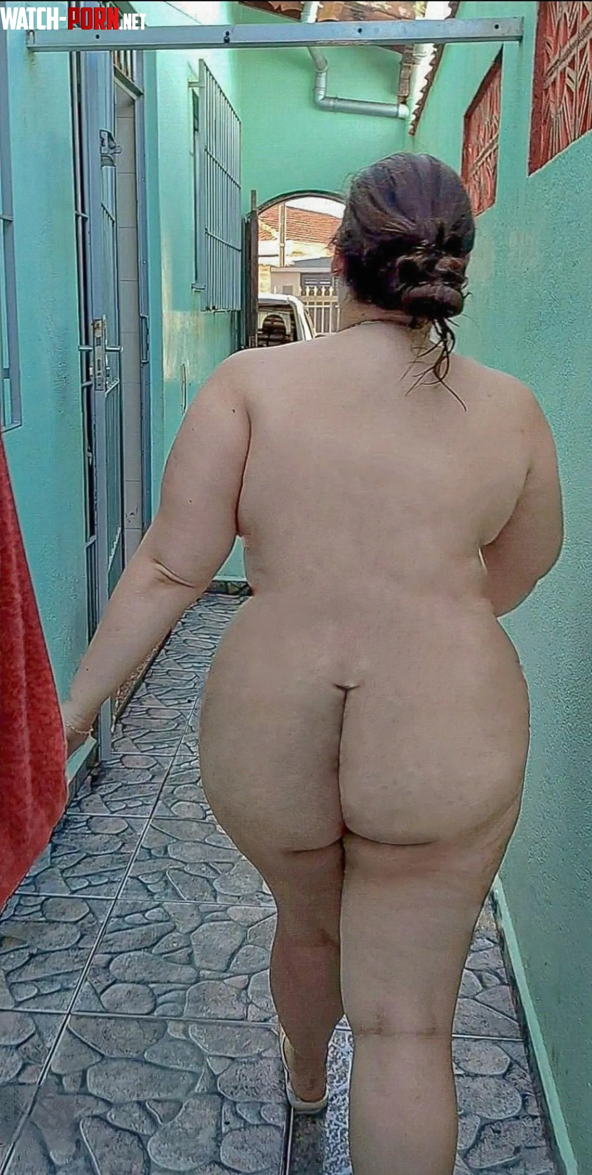 Fui receber minha pizza assim ser que o entregador gostou  by RespondFinal