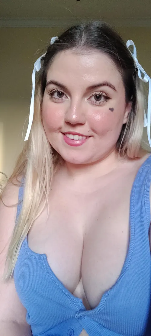 Thumbnail Going Braless: Embrace Your Flawless Freedom by bbbstellaluna