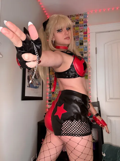 Thumbnail Harley Quinn Cosplay by Milinika