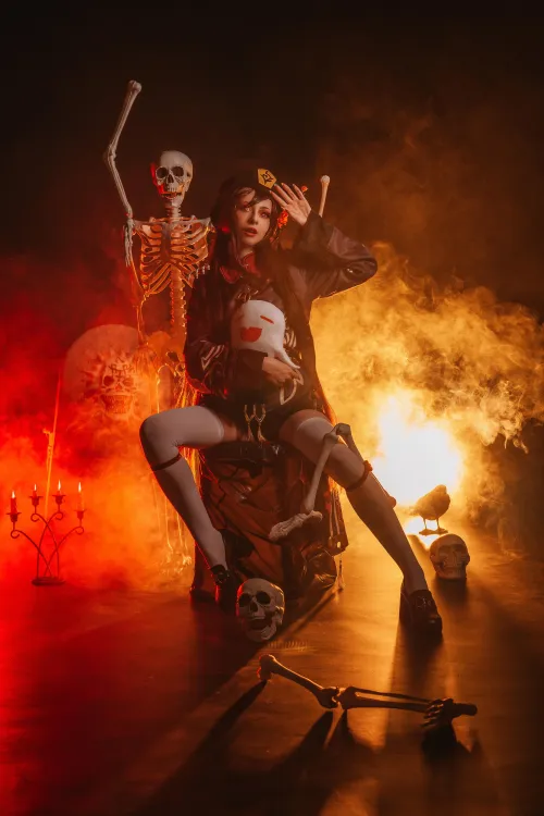 Thumbnail Hu Tao Cosplay Showcase by Slaysha and Naensi - Cosplaygirls