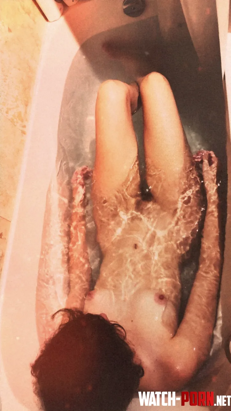 Wanna see more I post daily on my OF by 30somethings-onlyfan