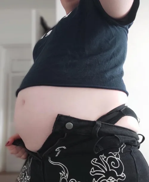Thumbnail Pants No Longer Fit: Witness the Growth | ComeSeeMeGrow