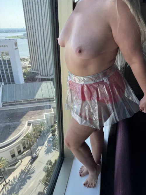 Thumbnail Easy in the Big Easy - Dive into Pleasure