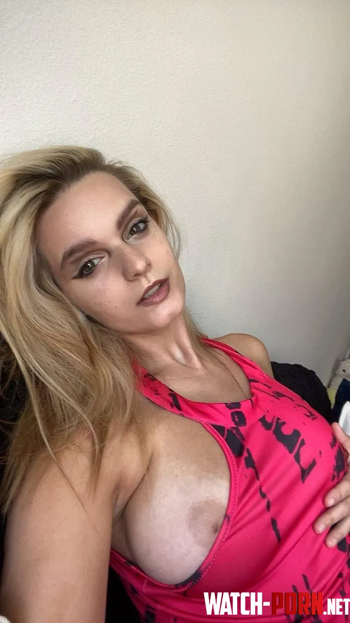 Nip slip level 3 by curvyleila
