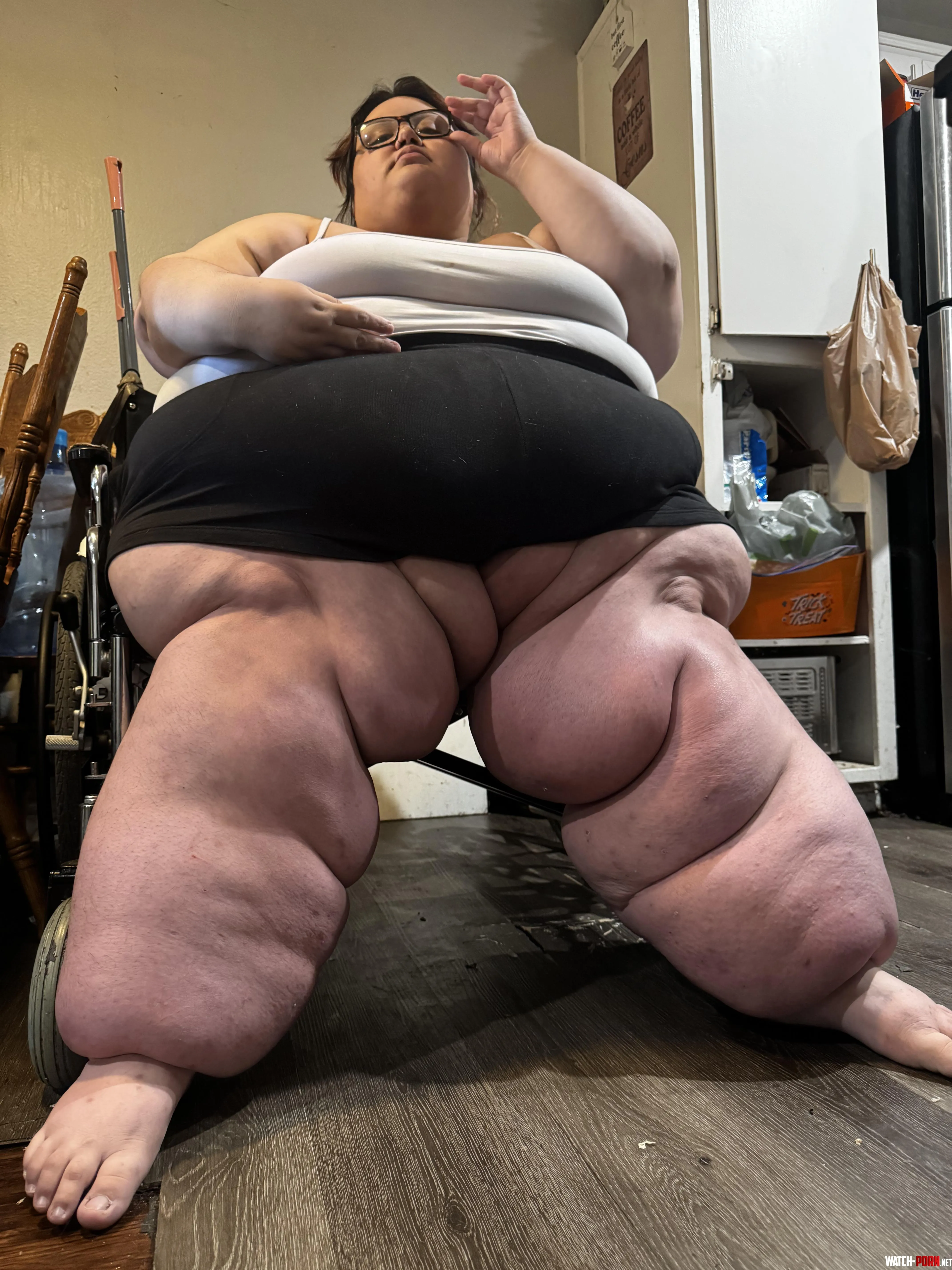 54 690lbs Latina hmu babes here on insta latinapiggy22 by lovemehateme54