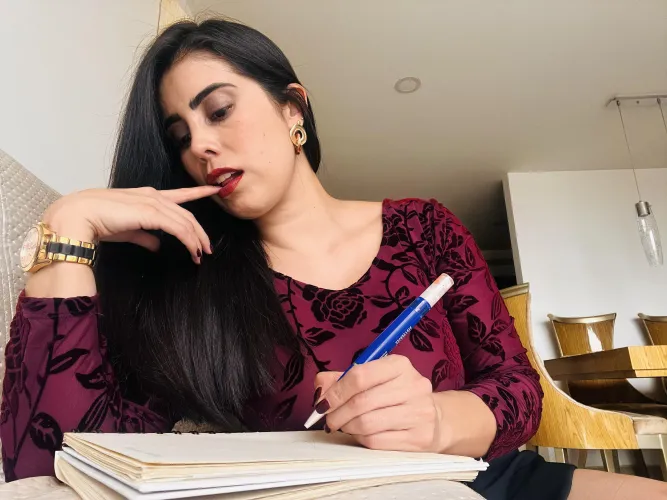 Thumbnail Latin Girl's Fun Day: Kasscanela's Adventures