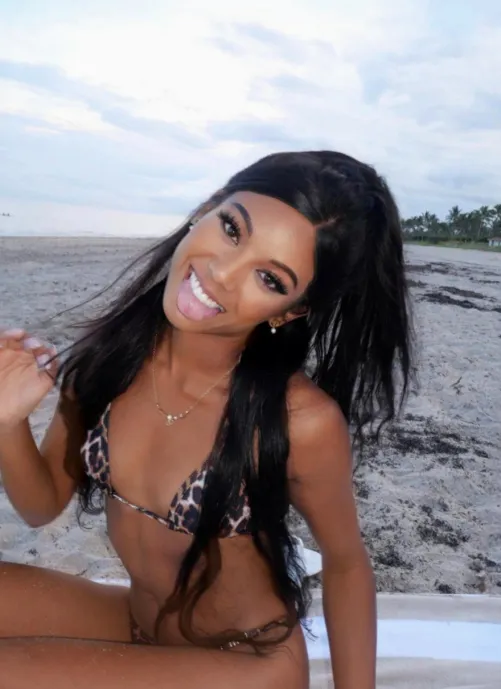 Thumbnail Embracing Playfulness: A Journey with Sophievanmeter9 in barelylegalteens