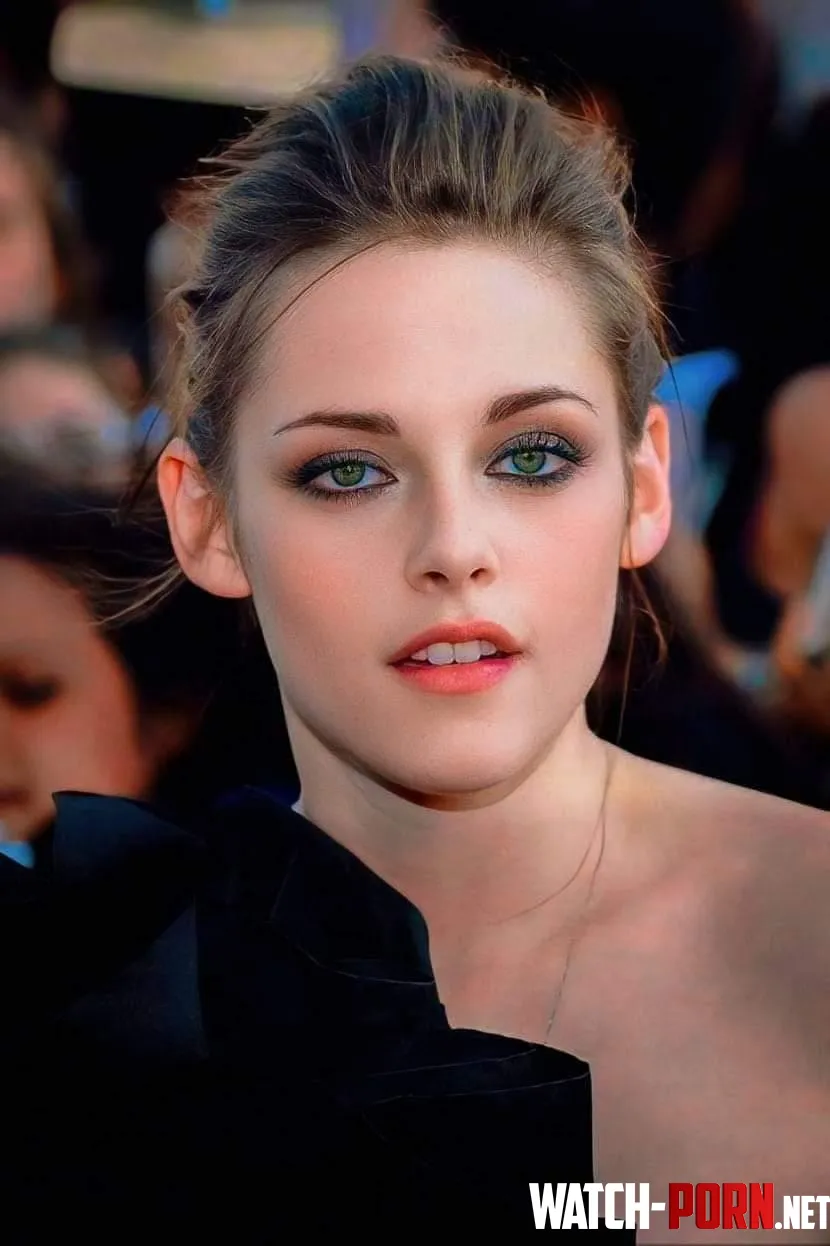 Kristen Stewart  by shokatjaved