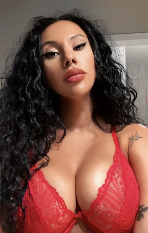 Thumbnail Latinas in Focus: Explore the Enchantment with Lucia__Diaz in OnlyFans101