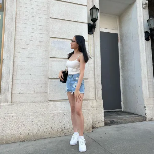 Thumbnail Elegance in Simplicity: prettydolldoll's Serene Pose | realasians