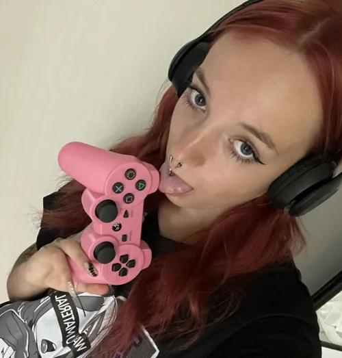 Thumbnail Young Gamer Girl's Confession: A Naughty Encounter by GlowingSoull