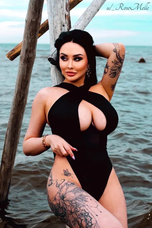 Thumbnail I've Heard I'm the Best Brunette You've Ever Had by _RoseMelle