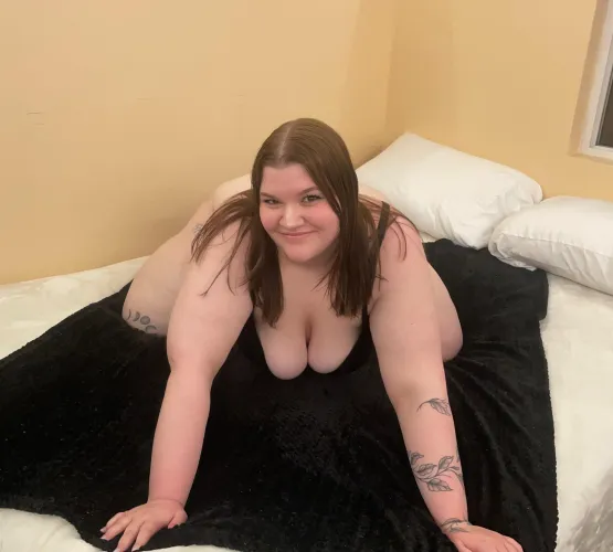 Thumbnail Perception Insights: Experiences and Views of BBW Chubby Lifestyle