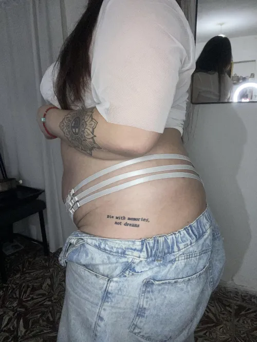 Thumbnail Sensual Invitation: Undressing Temptation in BBW Chubby Style