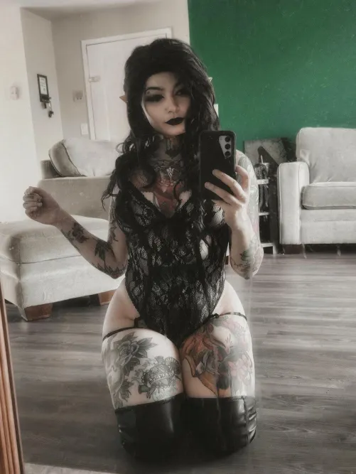 Thumbnail deergirlwife's Confession: Reddit Nudes as a Kink