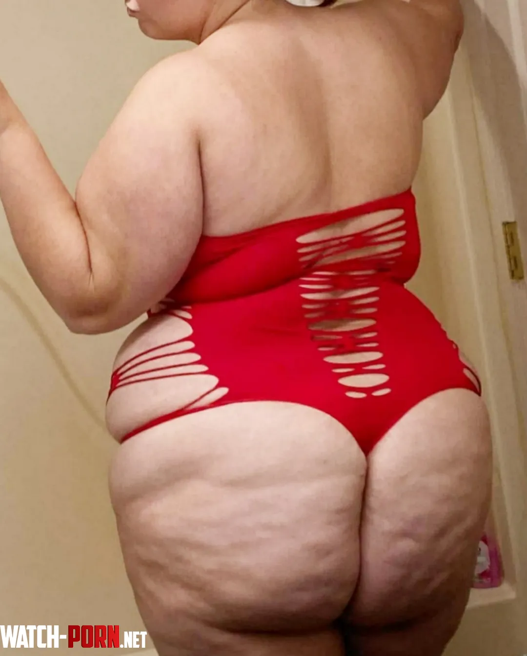 Your BBW coworker sends you this whats your reply by abigailgray256