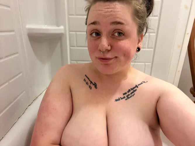 Thumbnail Disappear Between My Tits: An Adventurous Evening with a Bold Slutwife