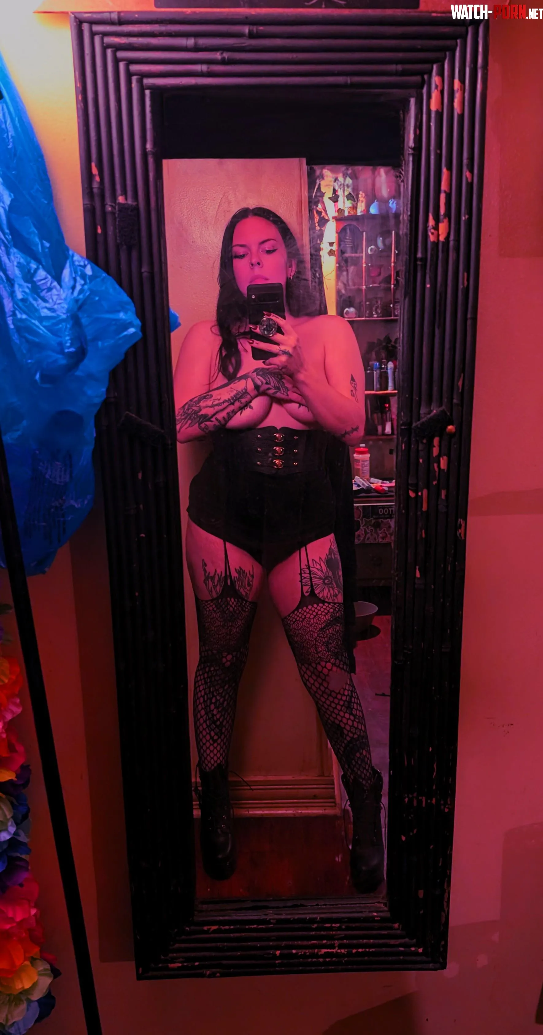 Feeling sexy  by DumbBitch4Lyfe