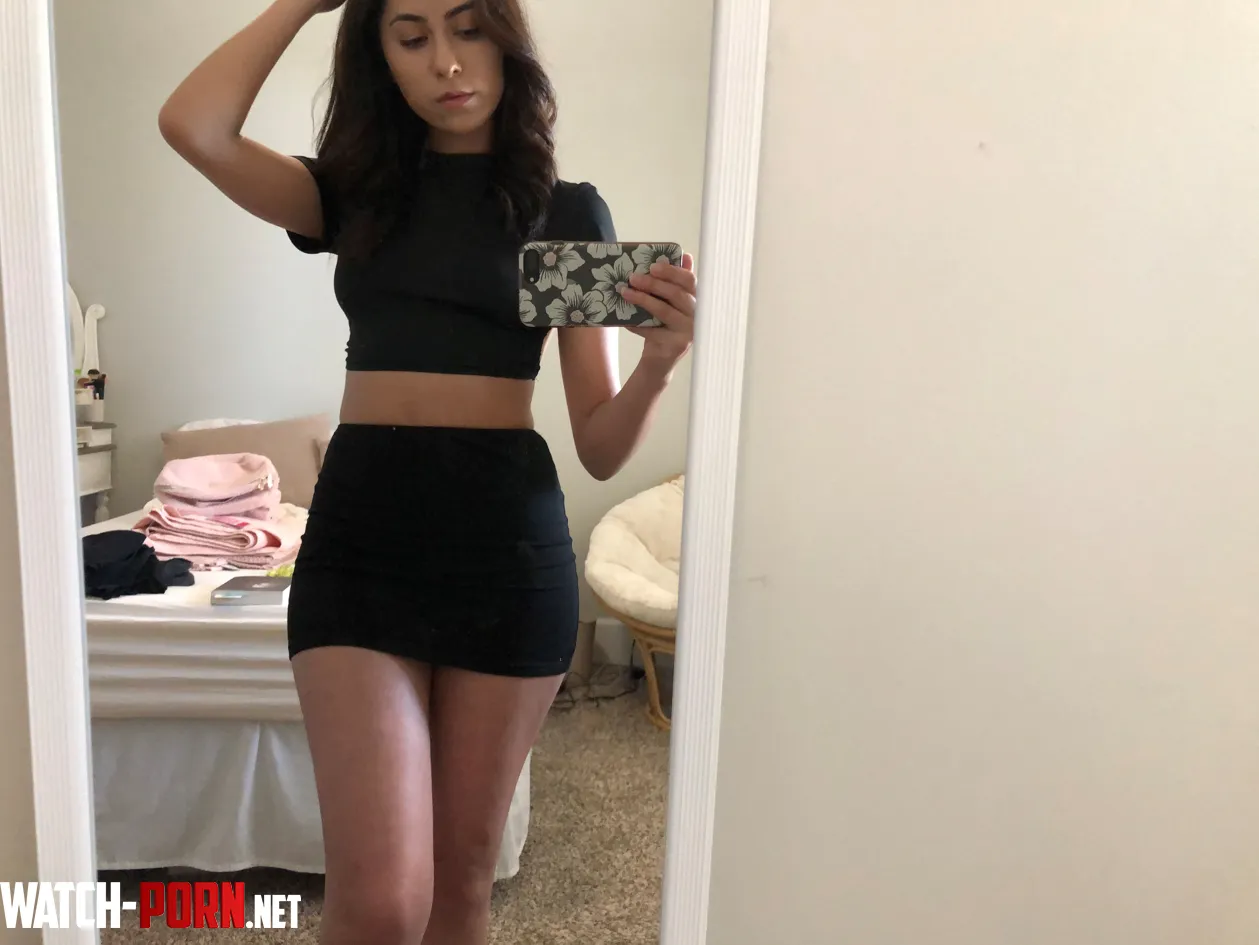 can I wear this croptop  by imyourangell