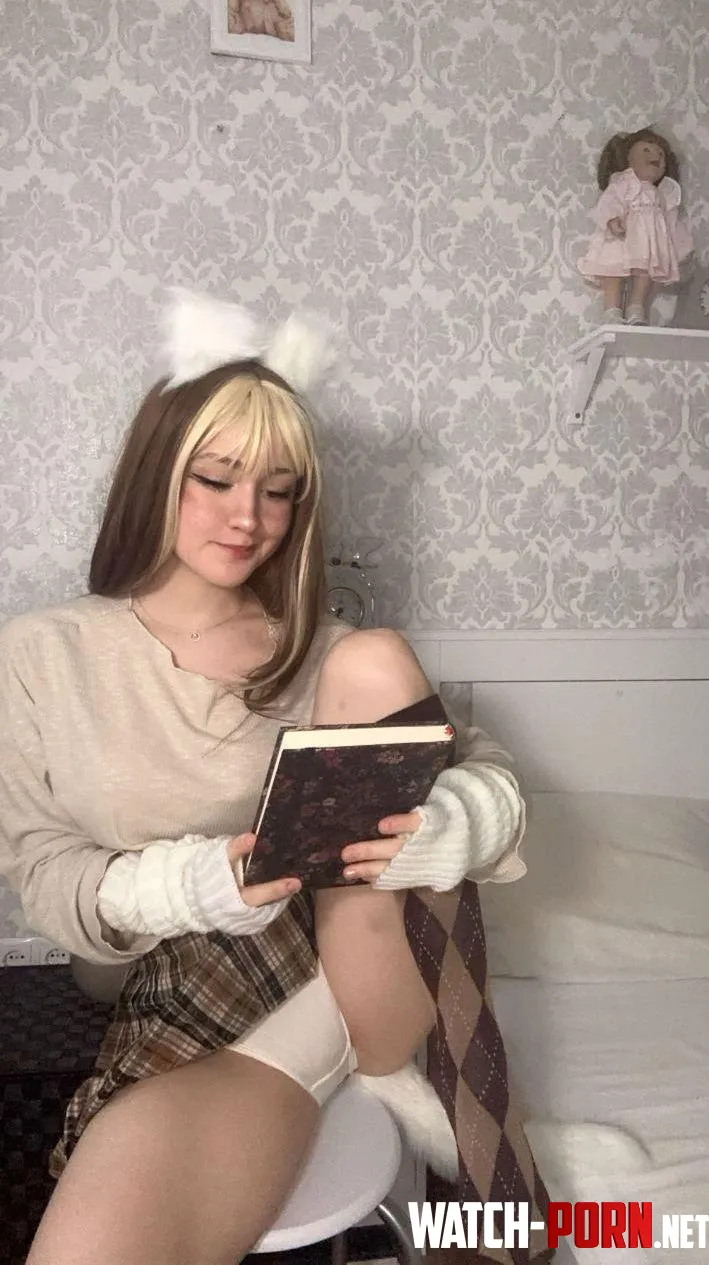 Would you come over knowing my bf is gone for 2 hours F18 by Pretty-Emotional