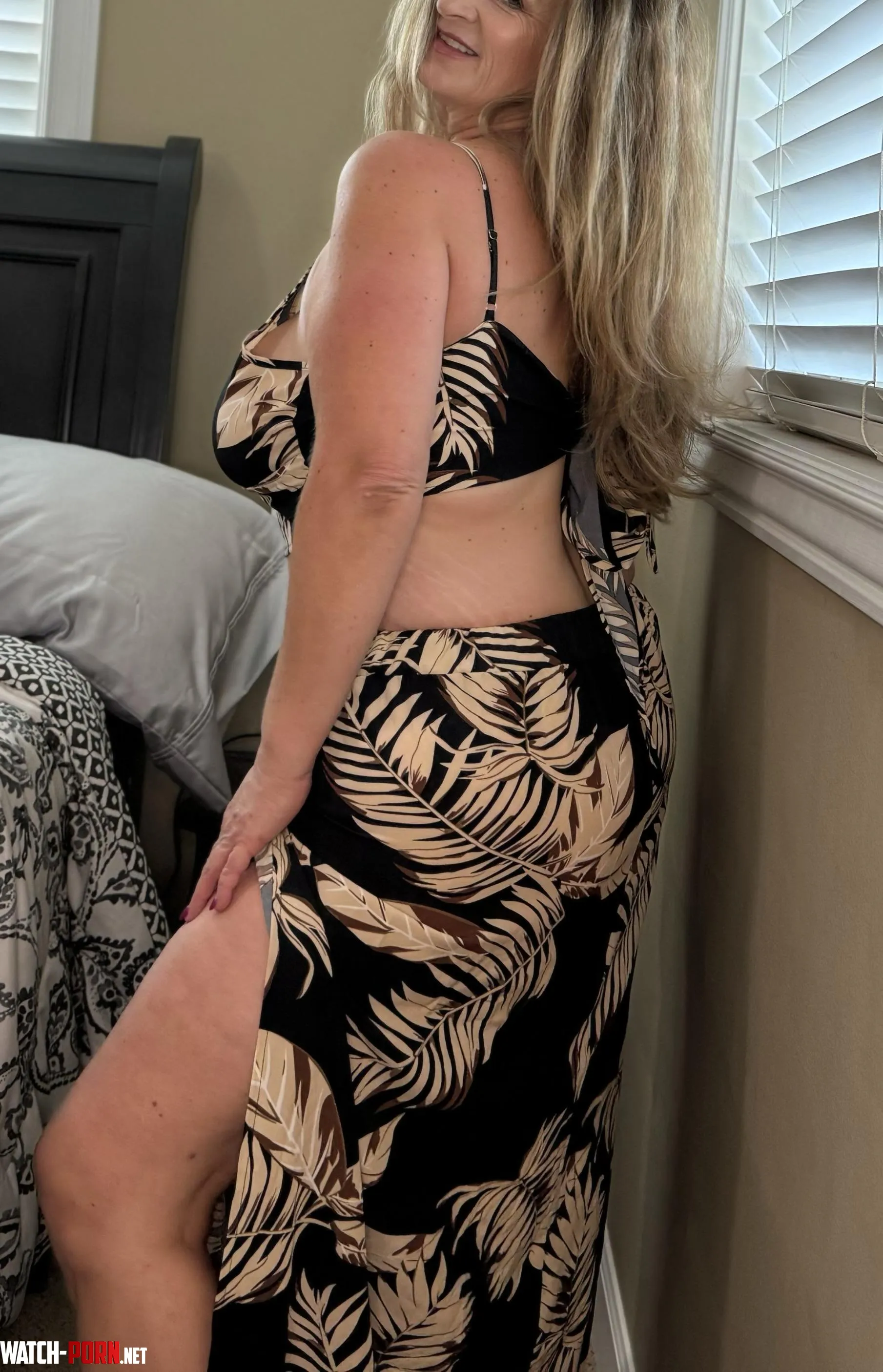 Is momma still fuckable at 47 by Mskd_Mistress