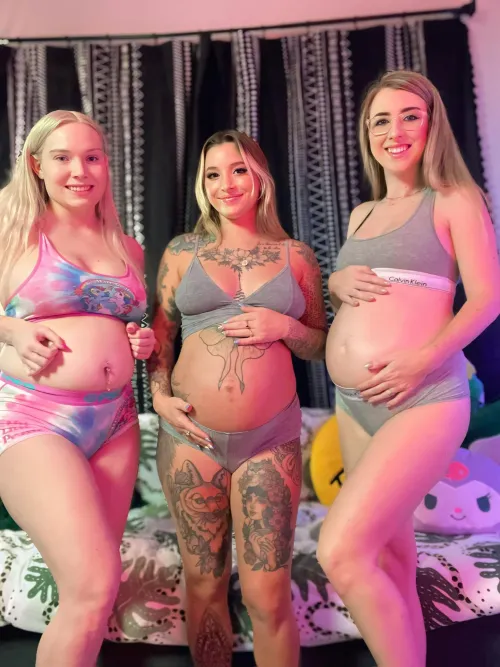 Thumbnail Join Tiffanybc4 & Explore the World of Preggos in Action