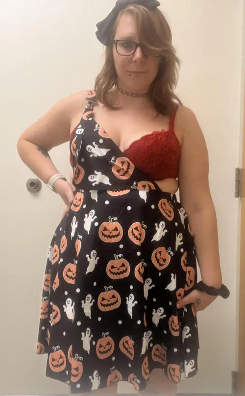 Thumbnail Happy Spooky Season: Join Freya_Grey33 for BBW Fun