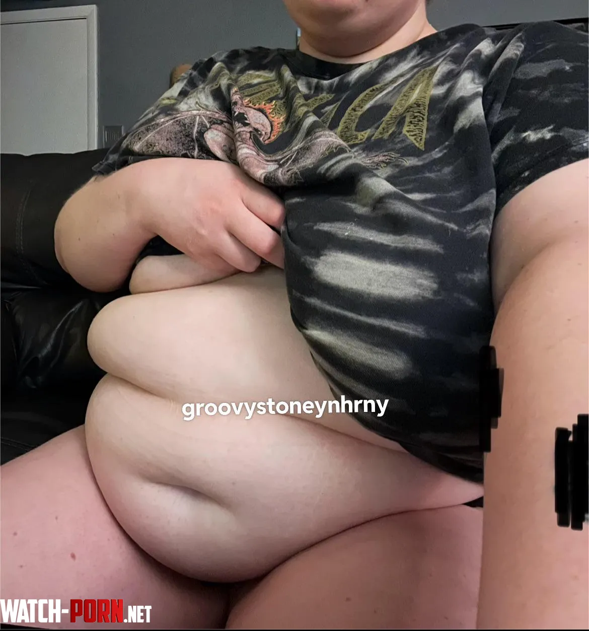 I need someone who loves rolls  by groovystoneynhrny