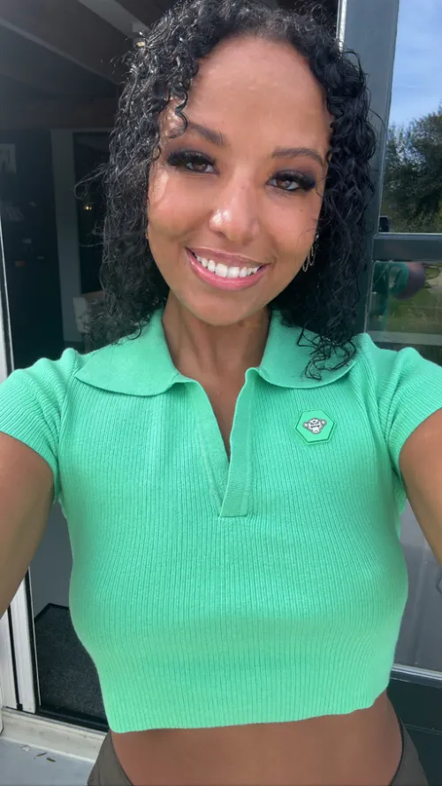 Thumbnail Sensual Seduction: romy_indy Awaits with 'Dating me means eating my holes first' in Hot Black Chicks