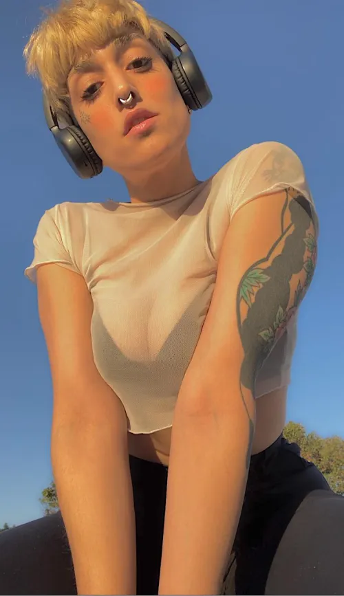 Thumbnail Setting the Mood: Your Soundtrack for Intimacy | miss_chantal | altgonewild
