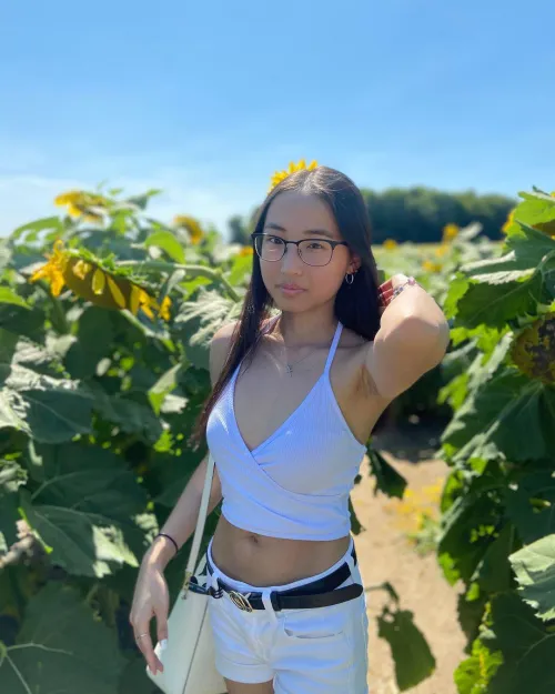 Thumbnail prettydolldoll: Hot Enough for a Date - RealAsians Revelation