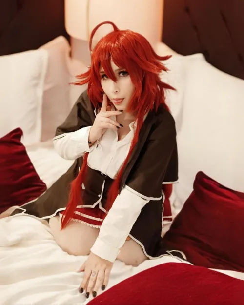 Thumbnail Rias Gremory portrayal by mekikyoow: A Stunning cosplaygirls Showcase