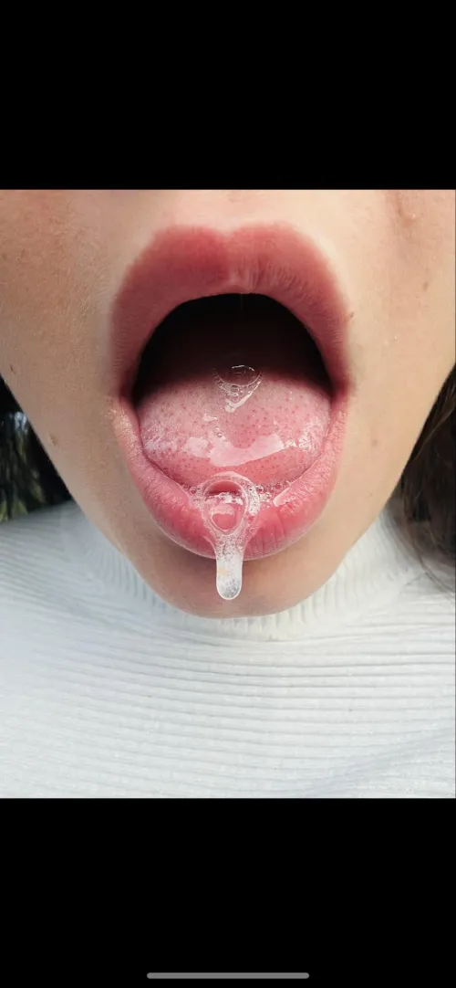 Thumbnail Exploring Spit Fetish: Insights from slimthickscandinavia