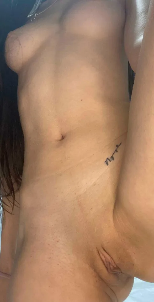 Thumbnail anais_loveee's Best Feature Beckons on OnlyFans101