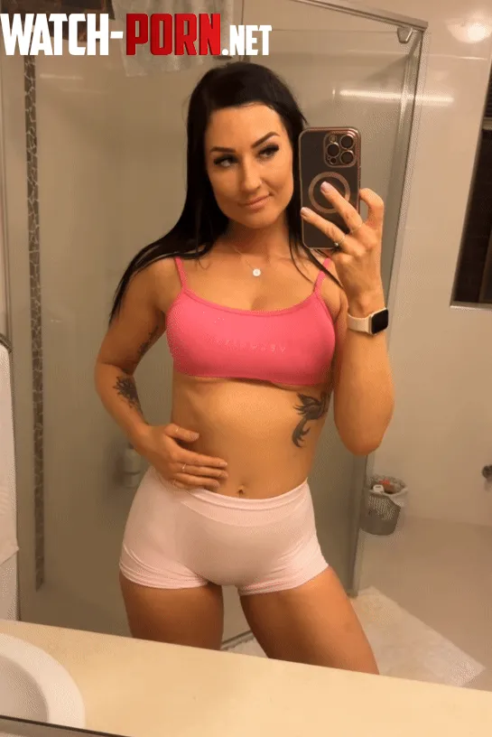 Im a little shy but I hope you find me sexy by SaffronSunflower_