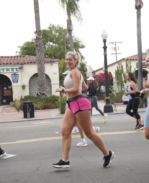Thumbnail Race to Fitness: MidRace Musings by Pumpkinpie2722 | ThickFit Category