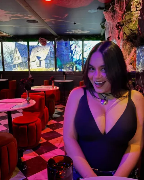 Thumbnail Vanessa Hudgens Exposed: Celebnsfw Insights by Majestic_Carrot_1618