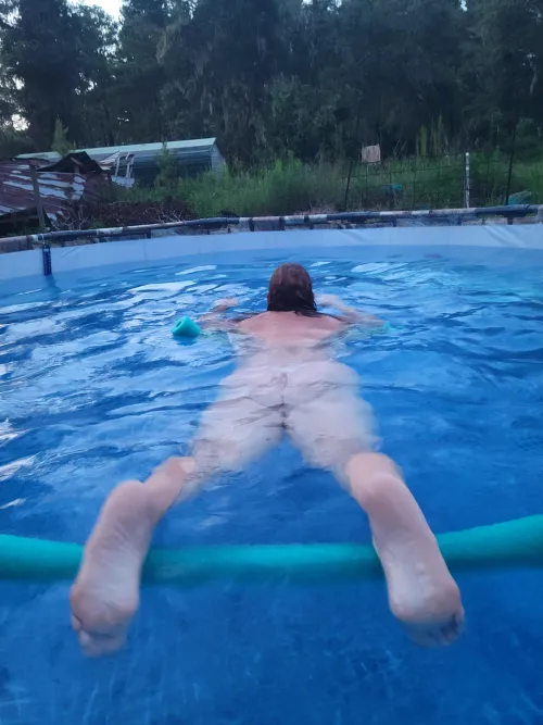 Thumbnail Poolside Charm: Poach1978's Naked Revelations