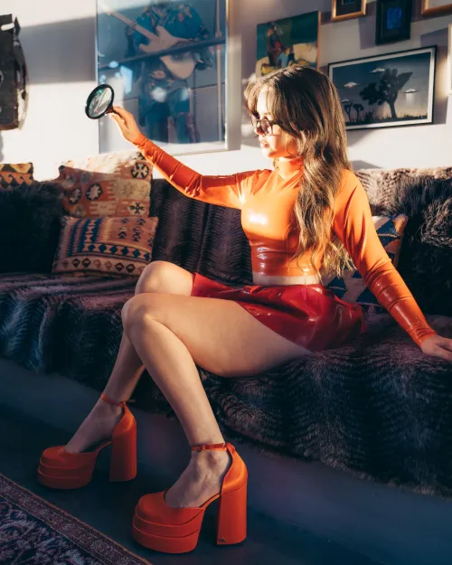 Thumbnail Character Portrayal: kisseve's Velma Transformation