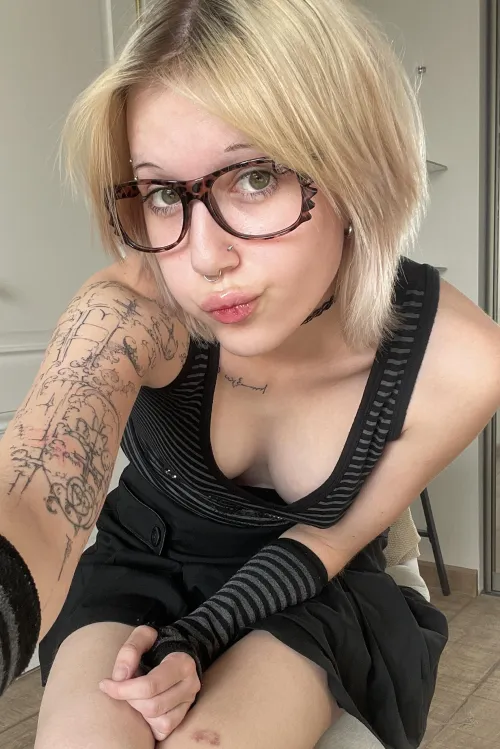 Thumbnail Alexa_rus Questions the Need for Bras in Downblouse