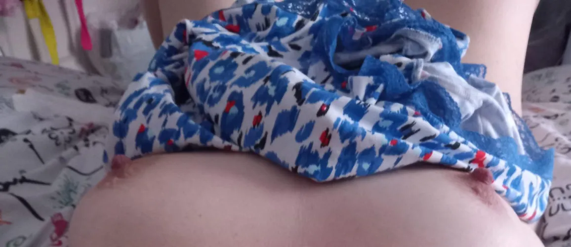 Thumbnail Empowering Body Positivity: Pointing Up with Confidence by Mrs_Buzz1