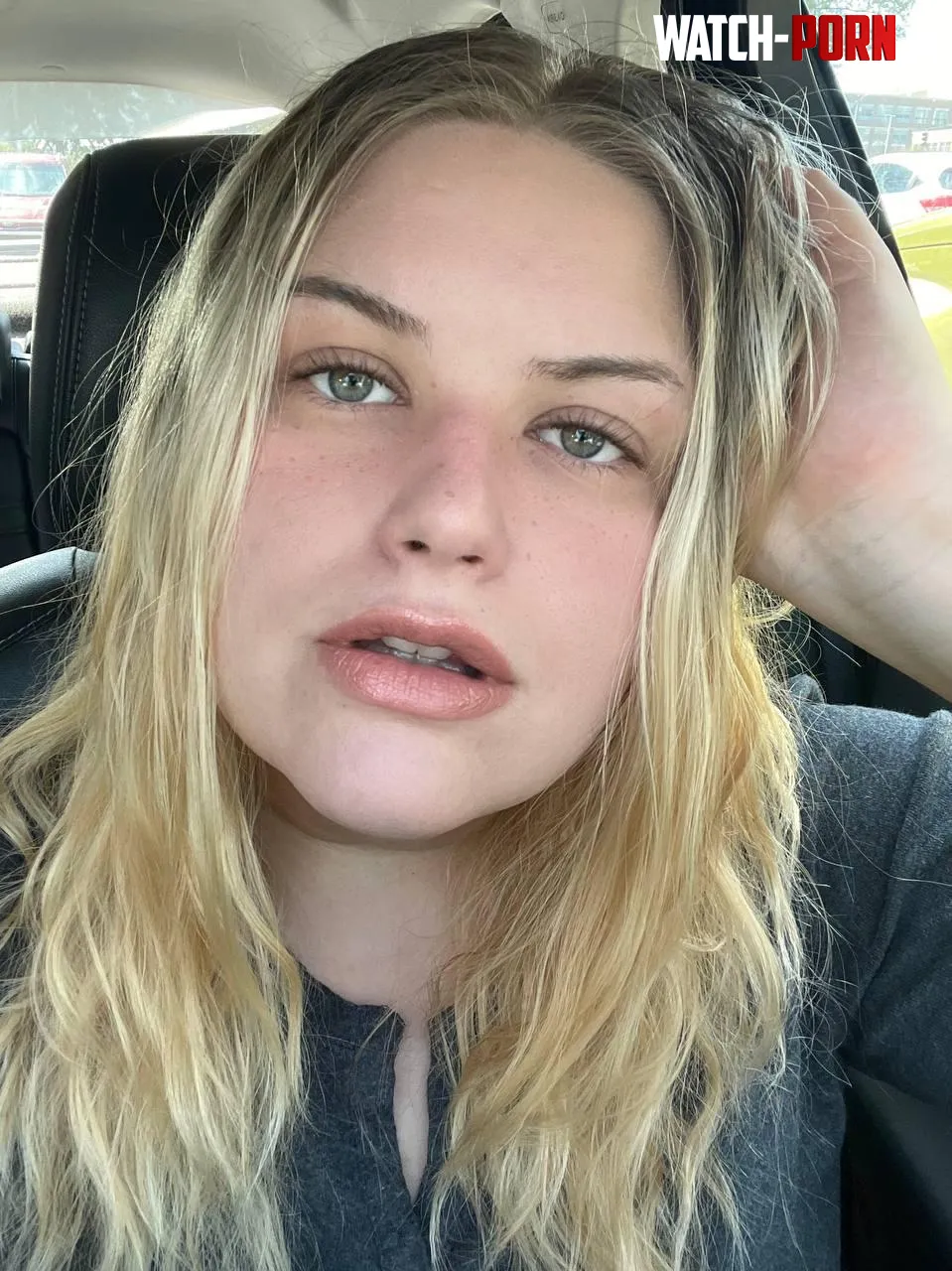 sad today fuck me and tell me Im pretty  by piscesshamrock